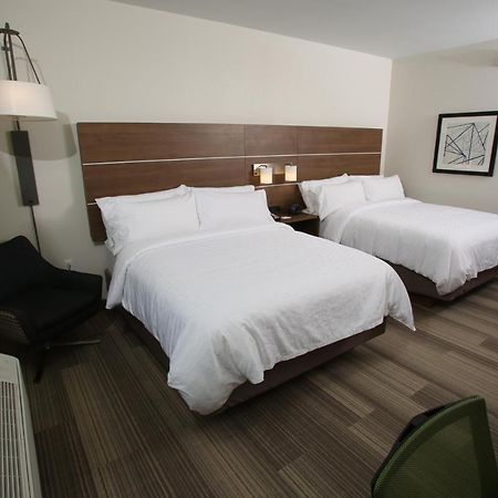 Holiday Inn Express Hotel And Suites Lincoln Airport By Ihg Dış mekan fotoğraf