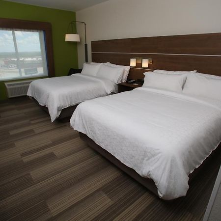 Holiday Inn Express Hotel And Suites Lincoln Airport By Ihg Dış mekan fotoğraf