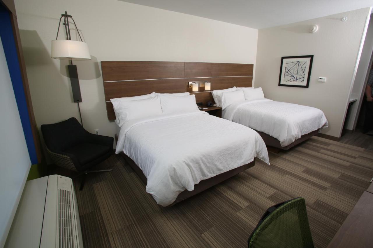 Holiday Inn Express Hotel And Suites Lincoln Airport By Ihg Dış mekan fotoğraf