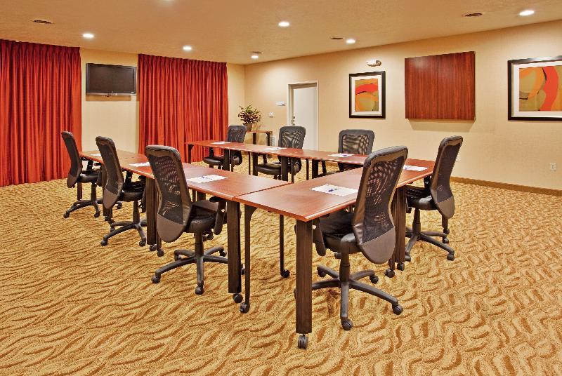 Holiday Inn Express Hotel And Suites Lincoln Airport By Ihg Dış mekan fotoğraf