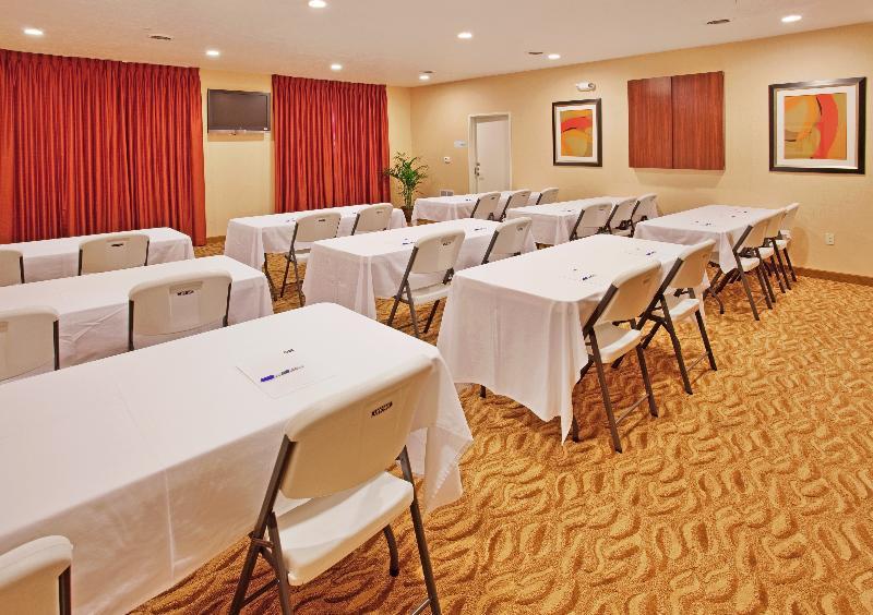 Holiday Inn Express Hotel And Suites Lincoln Airport By Ihg Dış mekan fotoğraf