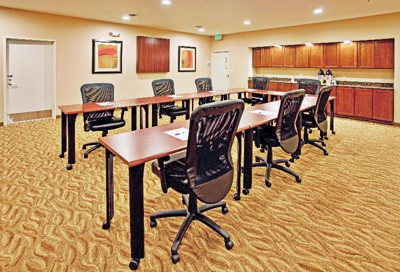 Holiday Inn Express Hotel And Suites Lincoln Airport By Ihg Dış mekan fotoğraf